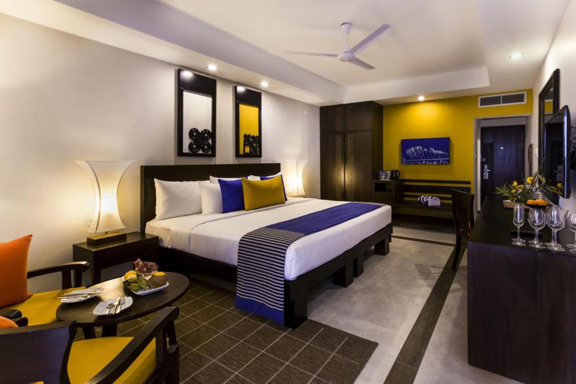 Club Hotel Dolphin Negombo Exterior photo