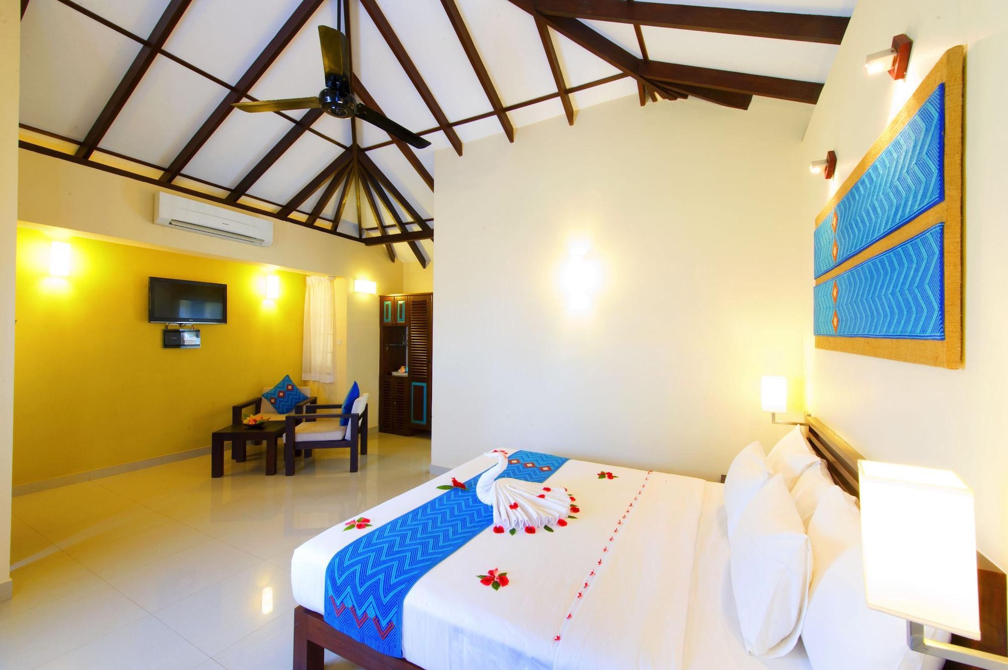 Club Hotel Dolphin Negombo Exterior photo