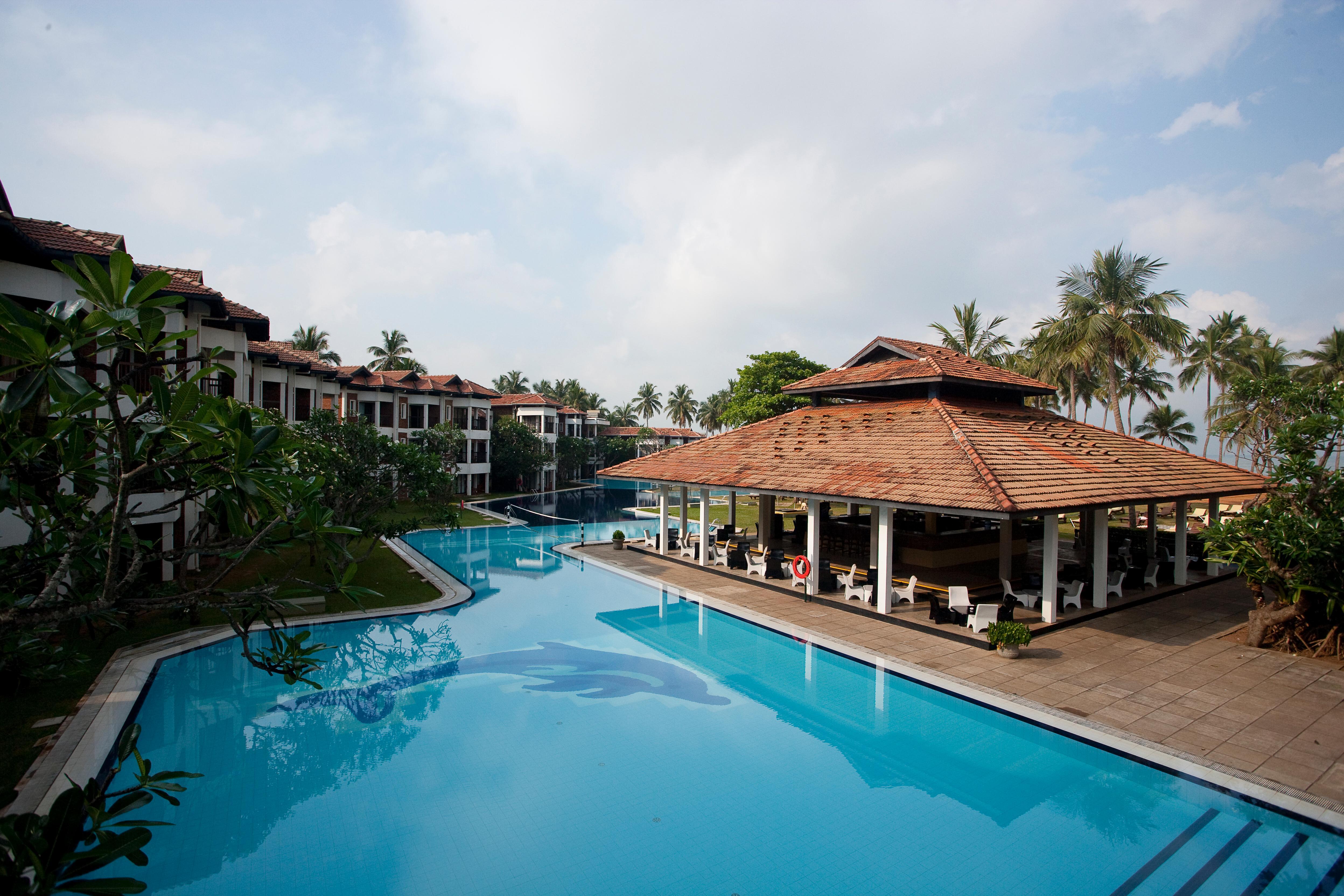 Club Hotel Dolphin Negombo Exterior photo